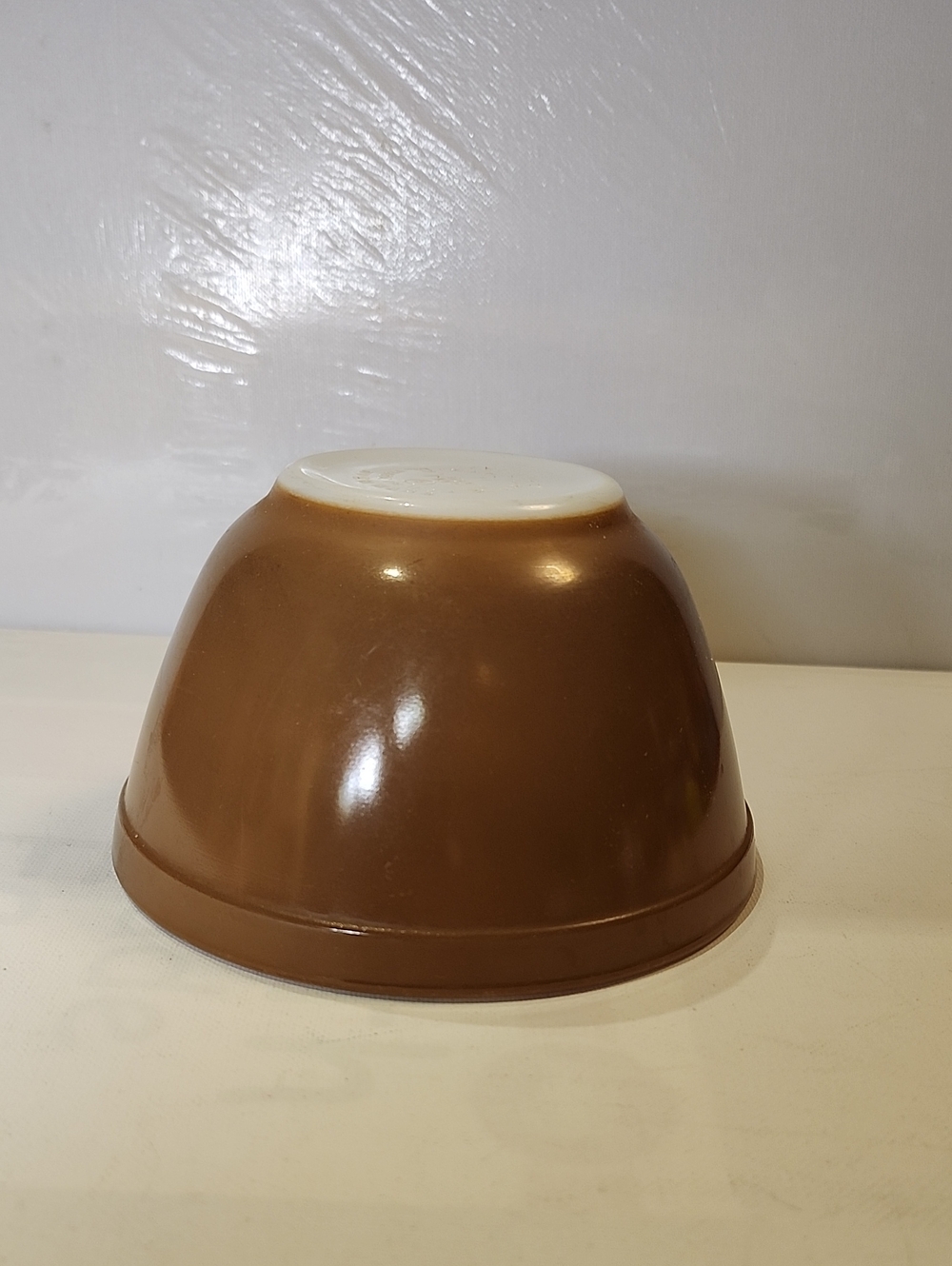 Vintage Pyrex  Brown Mixing Bowl - Classic Kitchen Bowl 401-1.5pt